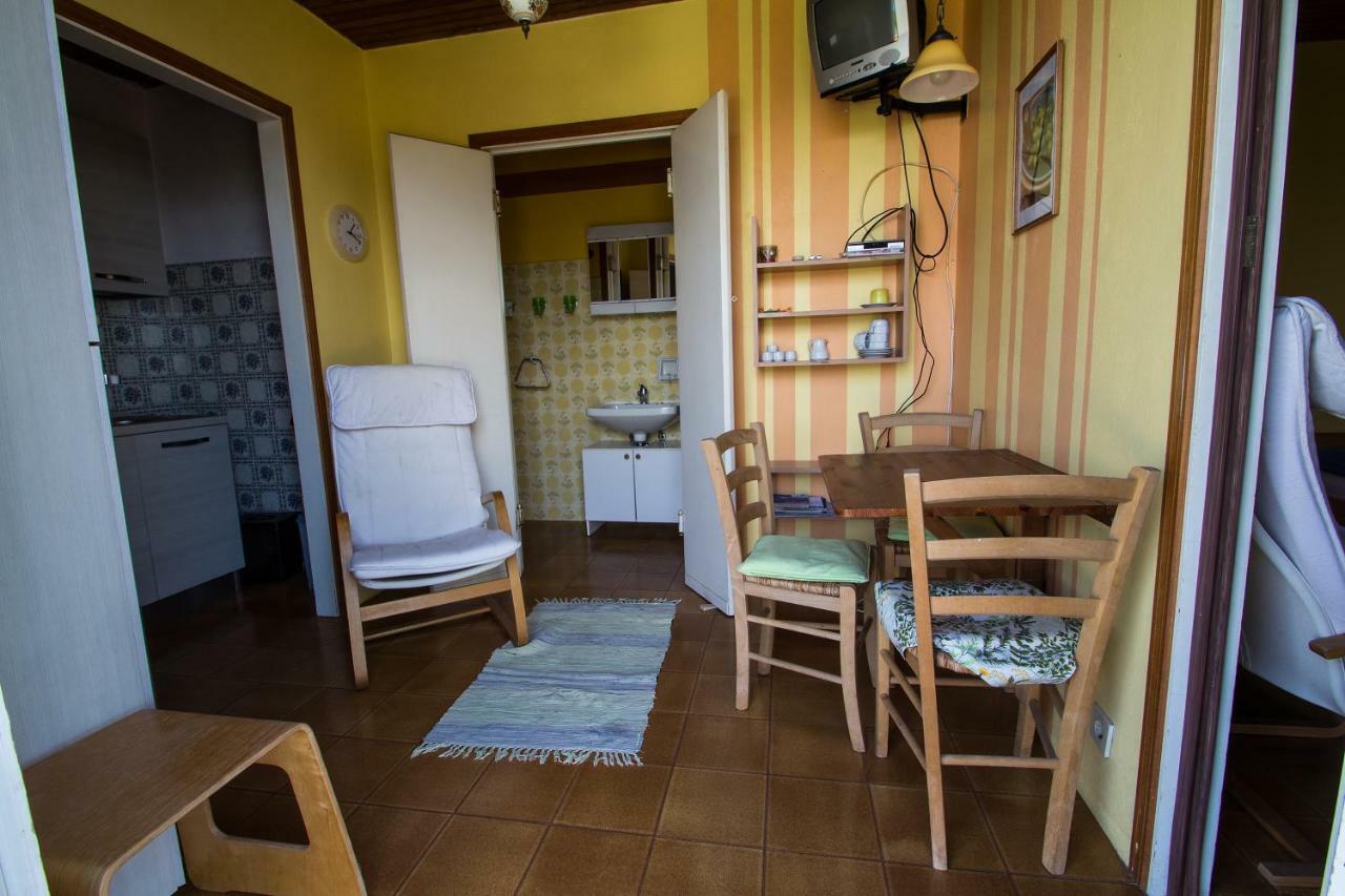 Villa Florida App Pelikan Oben Und App Sandpiper Unten Pilzone Luaran gambar